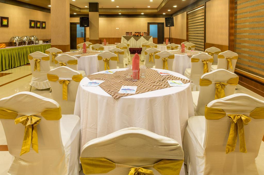 Rustic Leisures Llp Hotel Kochi Eksteriør billede