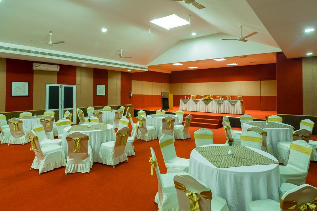 Rustic Leisures Llp Hotel Kochi Eksteriør billede