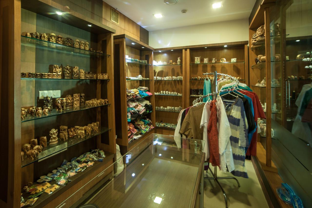 Rustic Leisures Llp Hotel Kochi Eksteriør billede