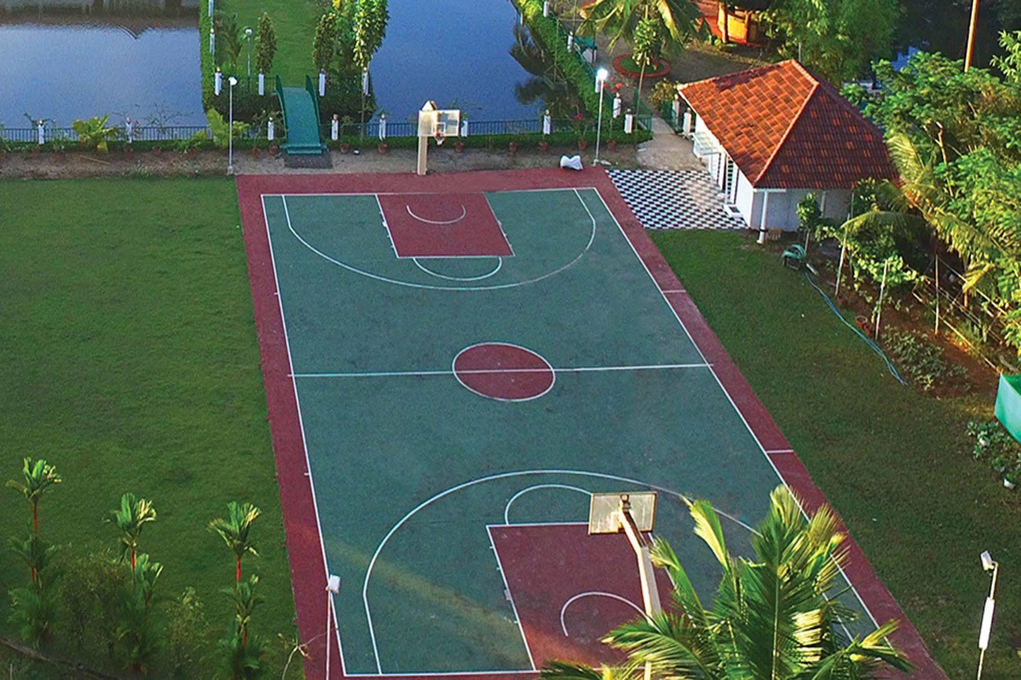 Rustic Leisures Llp Hotel Kochi Eksteriør billede
