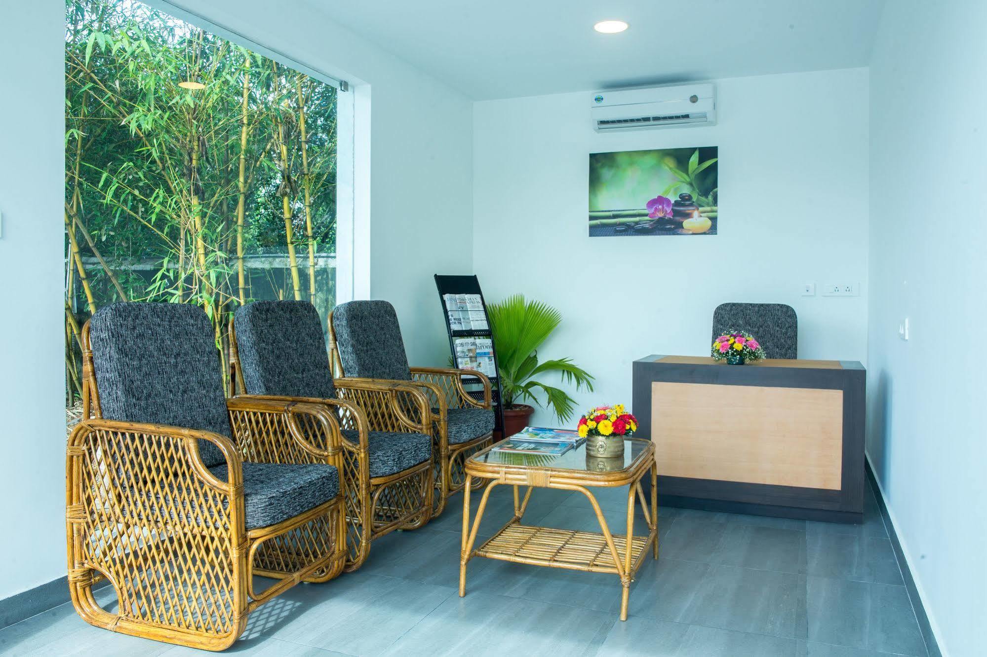 Rustic Leisures Llp Hotel Kochi Eksteriør billede