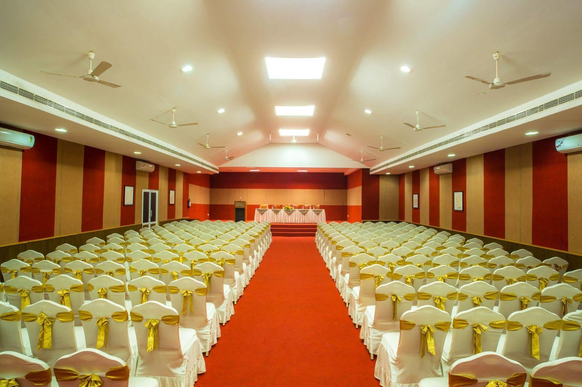 Rustic Leisures Llp Hotel Kochi Eksteriør billede
